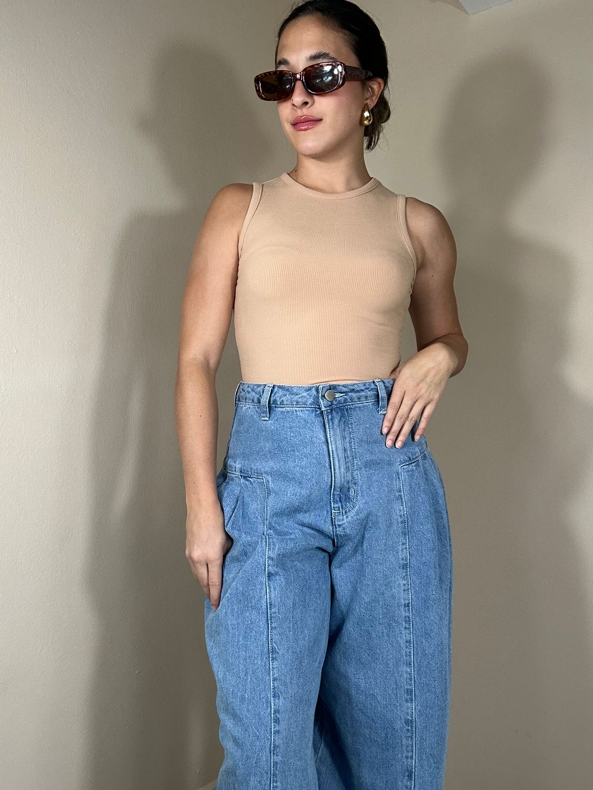 Round Neck Sleeveless Bodysuit