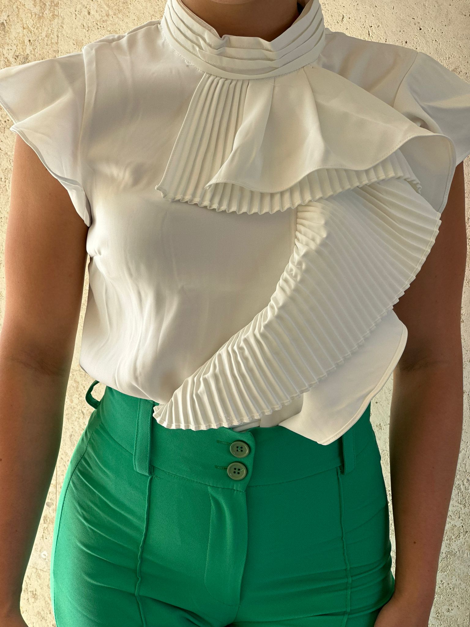 Elegant Ruffle Top – Solandis Boutique LLC